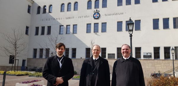 Ausztriai szerzetestestvérek látogatása Zircen